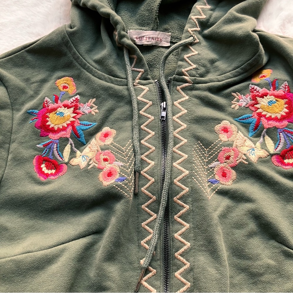 ANTHROPOLOGIE SOLITAIRE EMBROIDERED FULL ZIP HOODIE - Picture 5 of 6